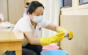 讲保育员的工作总结精选8篇