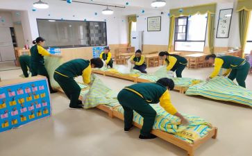 幼儿园保育员的自我鉴定7篇