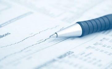 财务科年中工作总结最新8篇