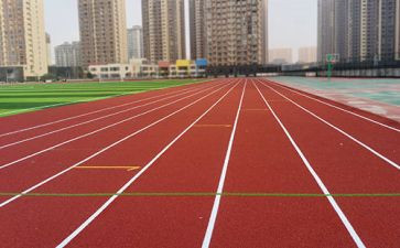 我在操场上的作文最新5篇