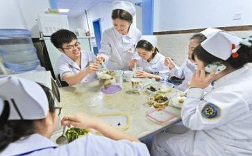 上半年护士工作总结报告7篇