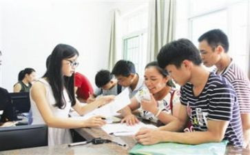 高校申请助学金申请书5篇